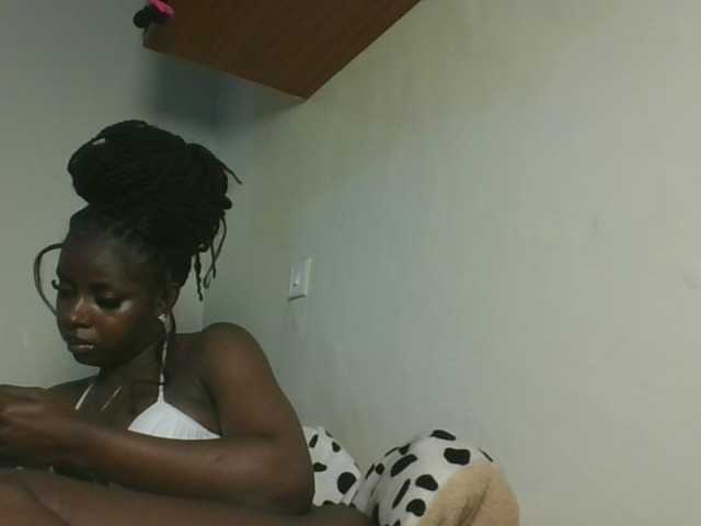 Sexykitten1 live cam on BongaCams