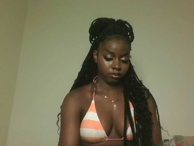 Sexykitten1 live cam on BongaCams