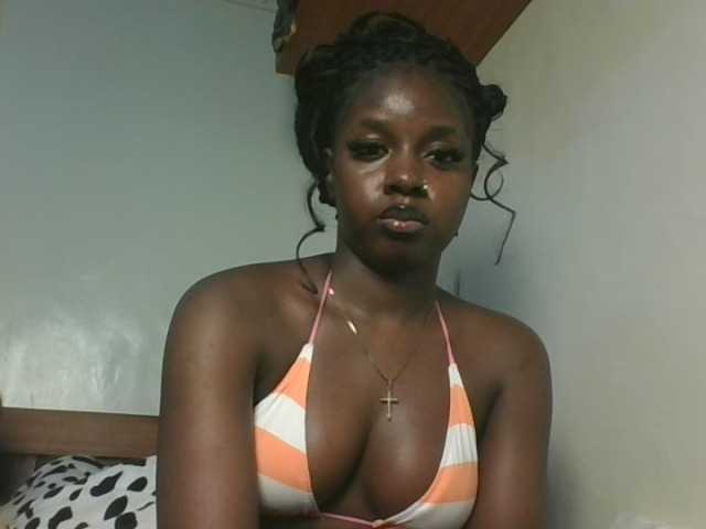 Sexykitten1 webcam