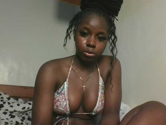 Sexykitten1 webcam