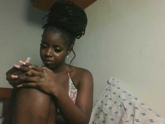Sexykitten1 live cam on BongaCams