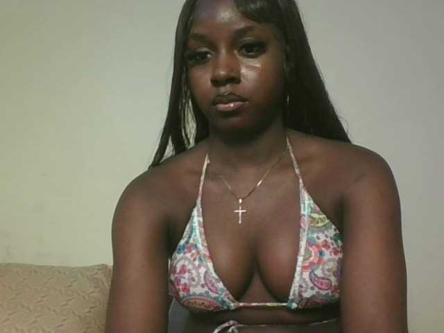 Sexykitten1 webcam
