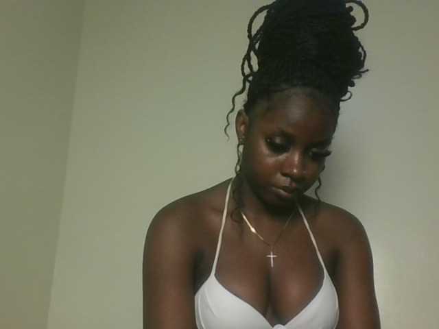 Sexykitten1 live cam on BongaCams