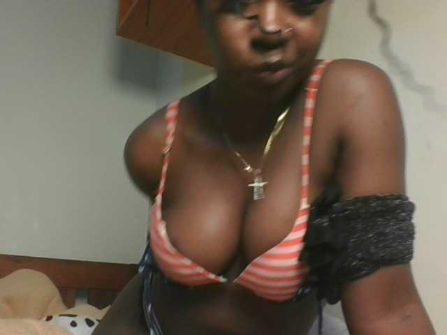 Sexykitten1 webcam