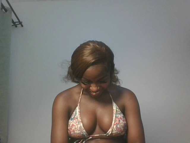 Sexykitten1 live cam on BongaCams