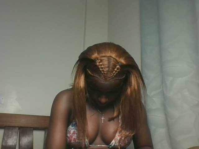Sexykitten1 live cam on BongaCams