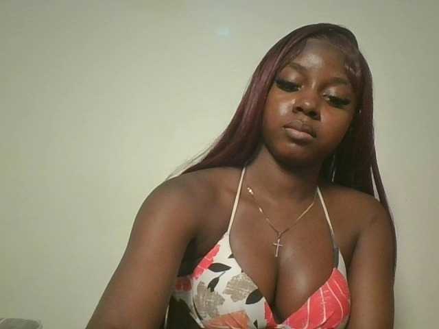 Sexykitten1 webcam