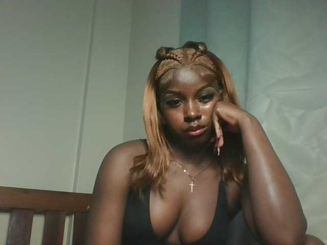 Sexykitten1 live cam on BongaCams