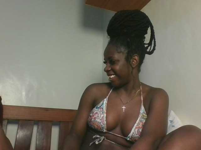 Sexykitten1 live cam on BongaCams