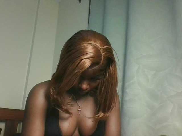 Sexykitten1 live cam on BongaCams