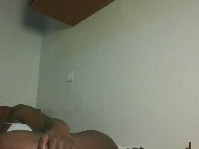 Sexykitten1 live cam on BongaCams