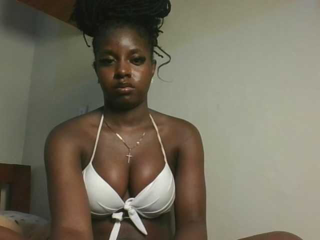 Sexykitten1 live cam on BongaCams
