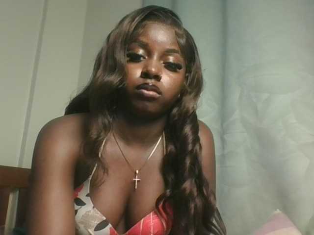 Sexykitten1 live cam on BongaCams