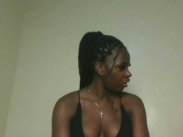 Sexykitten1 live cam on BongaCams