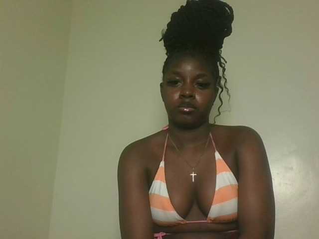 Sexykitten1 live cam on BongaCams