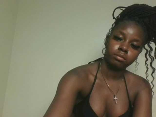 Sexykitten1 webcam