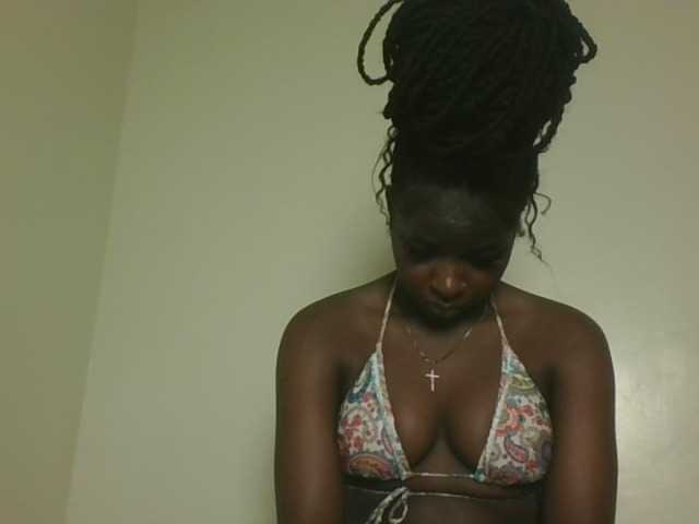 Sexykitten1 live cam on BongaCams