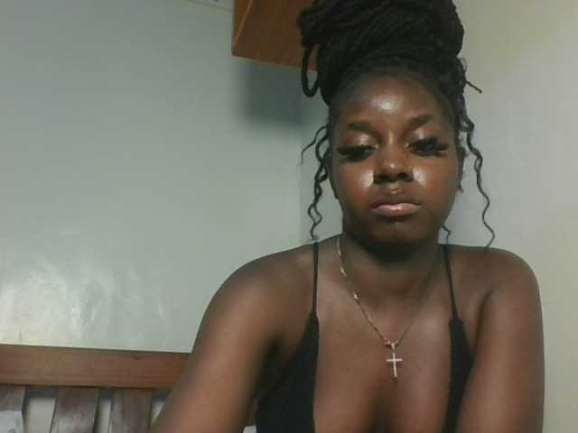 Sexykitten1 webcam