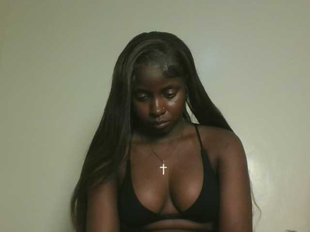 Sexykitten1 live cam on BongaCams