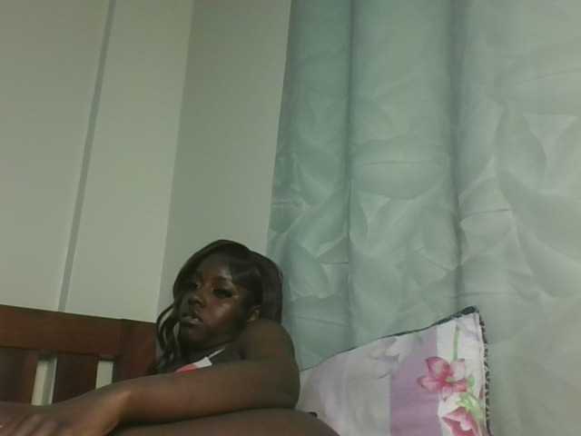 Sexykitten1 live cam on BongaCams