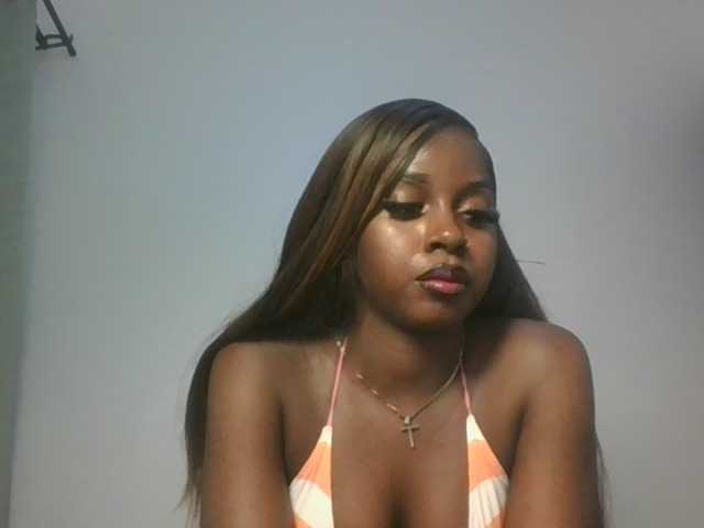 Sexykitten1 live cam preview
