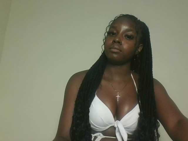 Sexykitten1 live cam on BongaCams