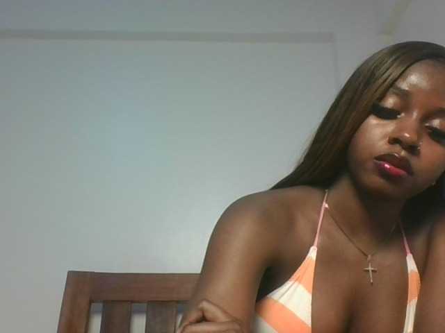Sexykitten1 live cam preview