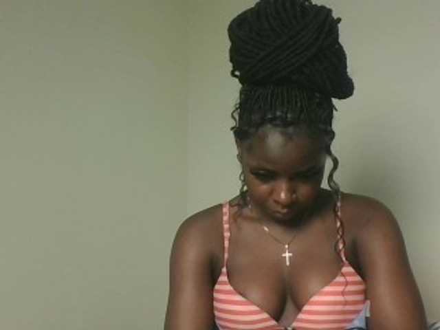 Sexykitten1 live cam on BongaCams