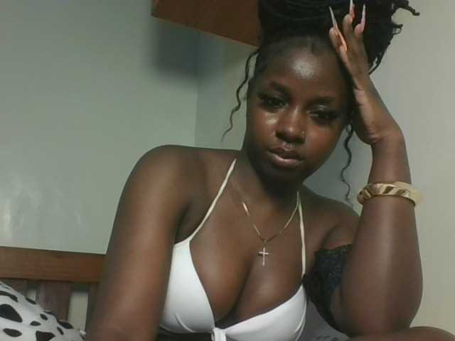 Sexykitten1 webcam