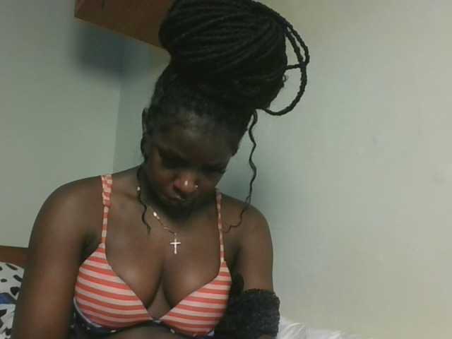 Sexykitten1 webcam