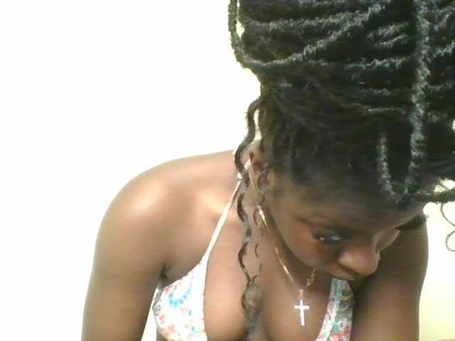 Sexykitten1 live cam on BongaCams