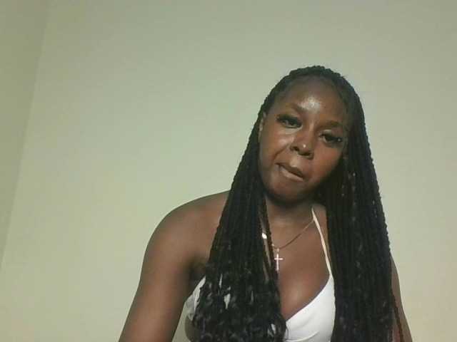 Sexykitten1 live cam on BongaCams