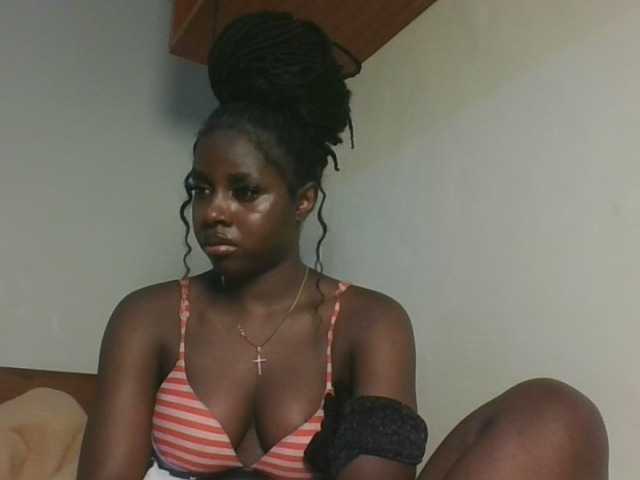 Sexykitten1 webcam