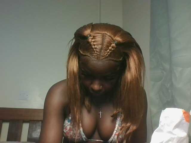 Sexykitten1 live cam on BongaCams