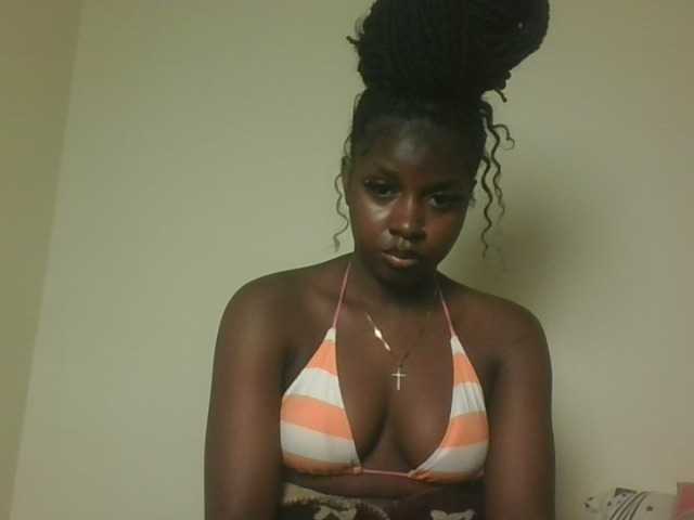 Sexykitten1 live cam on BongaCams