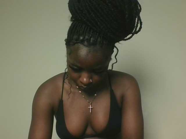 Sexykitten1 live cam on BongaCams