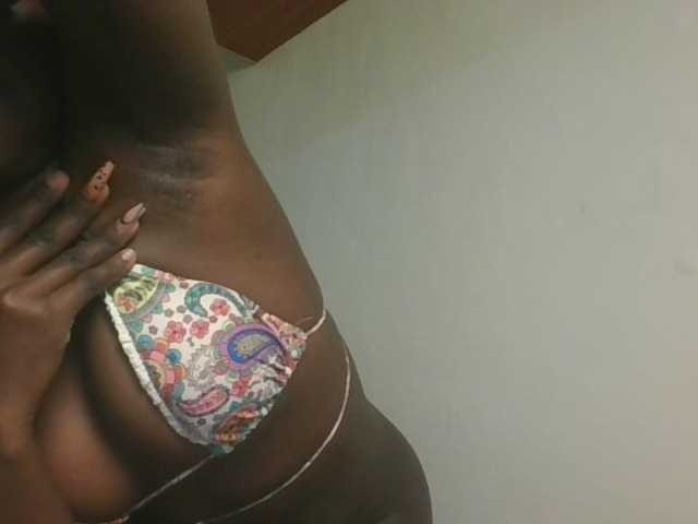 Sexykitten1 webcam