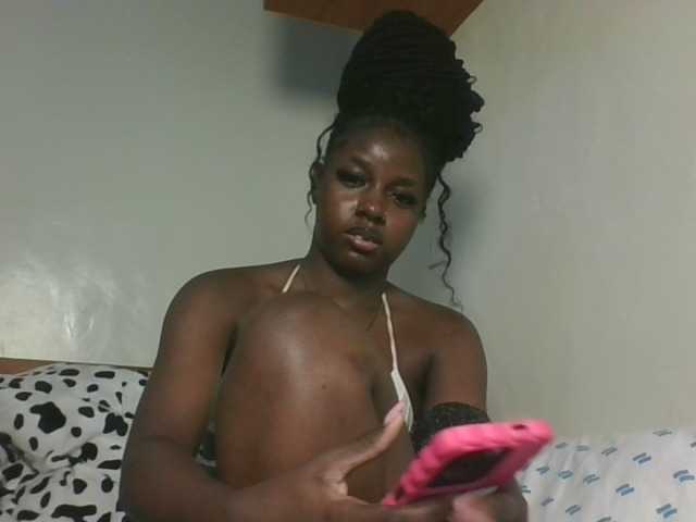 Sexykitten1 webcam