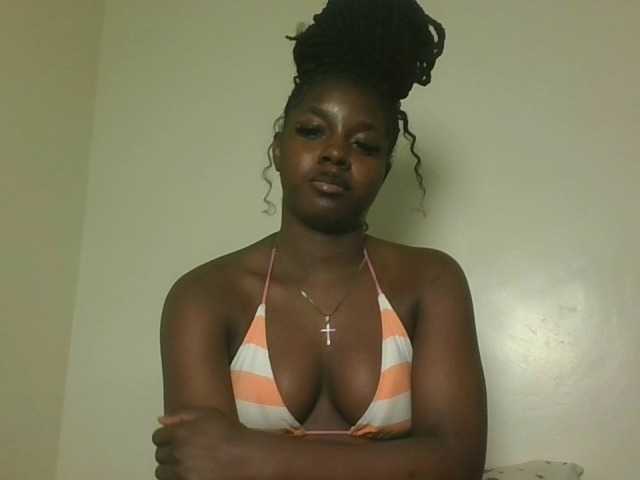 Sexykitten1 live cam on BongaCams