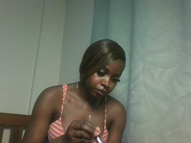 Sexykitten1 live cam on BongaCams