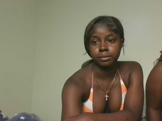 Sexykitten1 live cam on BongaCams