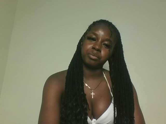Sexykitten1 live cam on BongaCams