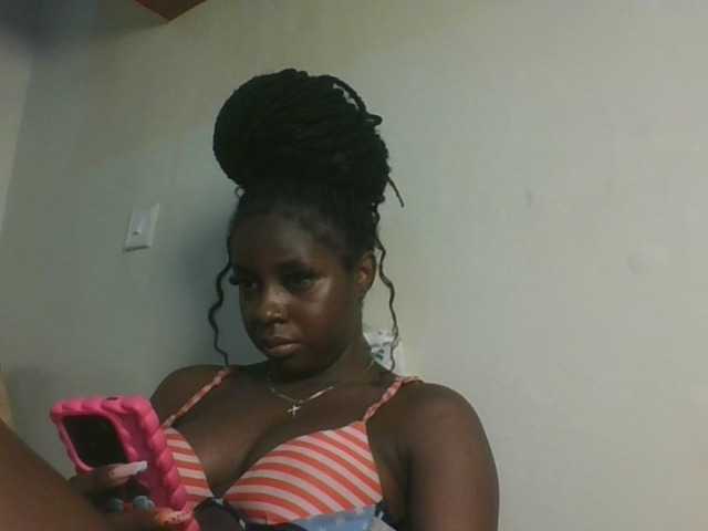 Sexykitten1 webcam