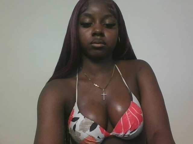 Sexykitten1 webcam