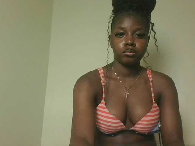 Sexykitten1 webcam