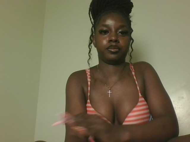 Sexykitten1 live cam on BongaCams