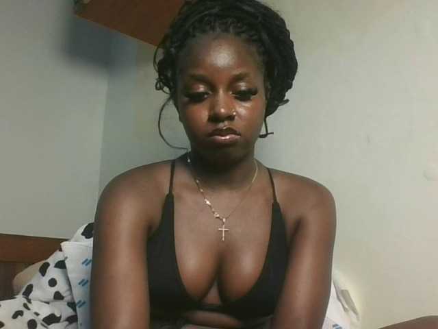Sexykitten1 webcam