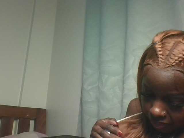 Sexykitten1 live cam on BongaCams