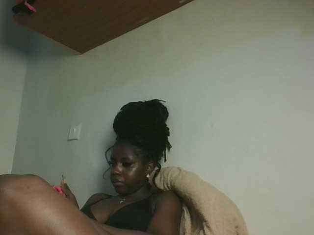 Sexykitten1 live cam on BongaCams