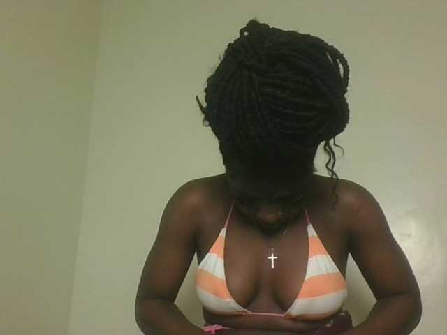 Sexykitten1 live cam on BongaCams